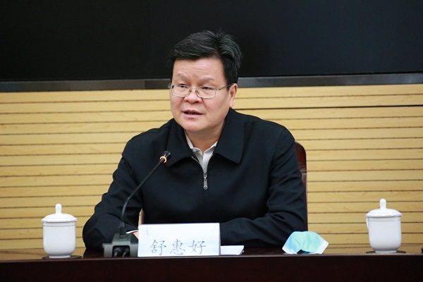 班上,财政部会计司注册会计师处处长杨国俊解读了"国办发30号文件"